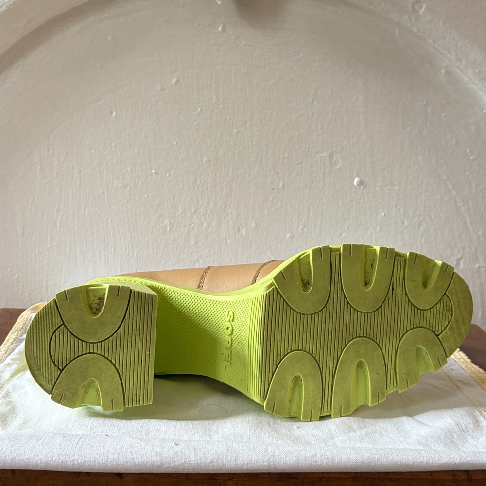 Sorel Tan and Neon Green Women's Ankle Boots- Size U.S. 9.5 - Picture 5 of 5